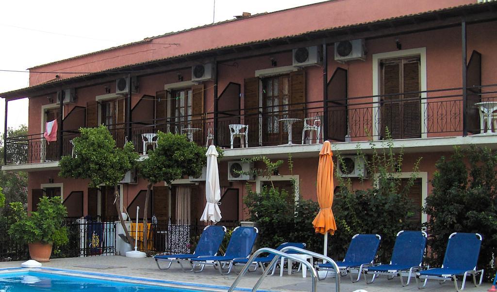 Marilena Apartments & Studios Ipsos Bagian luar foto