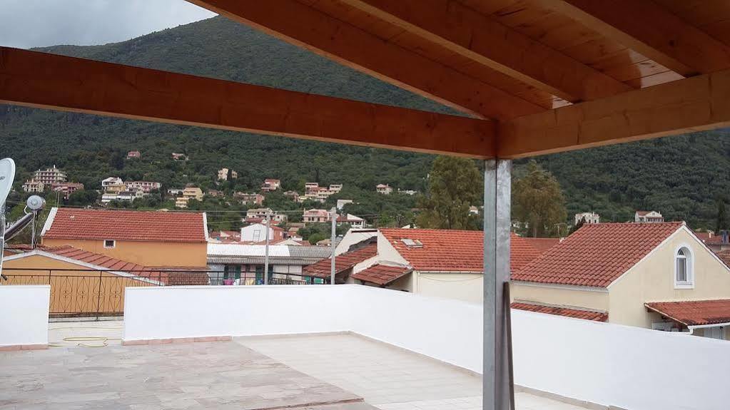 Marilena Apartments & Studios Ipsos Bagian luar foto